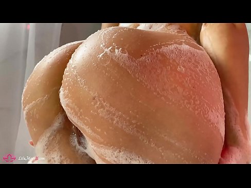 ❤️ La morena es masturba el cony amb un vibrador fins a un orgasme intens a la dutxa ❤️❌ Vídeo de merda al ca.tube-sexer.ru ❤