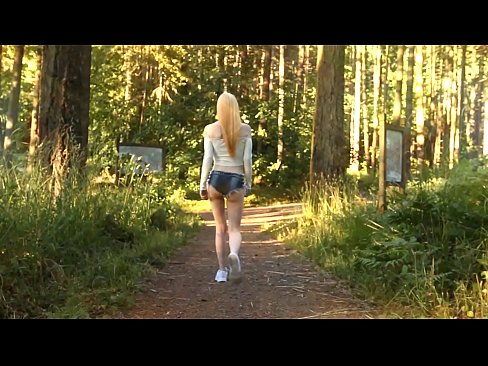 ❤️ Una bella dona es mou lentament, no un vídeo nu ❤️❌ Vídeo de merda al ca.tube-sexer.ru ❤